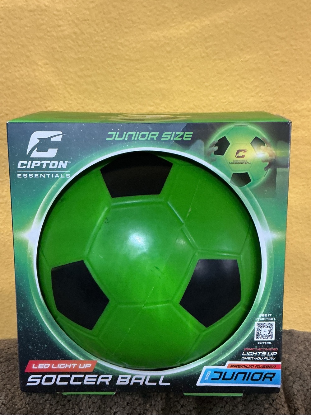Soccer ball nwb Essentials Green & Black Junior LED Light-Up Soccer Ball